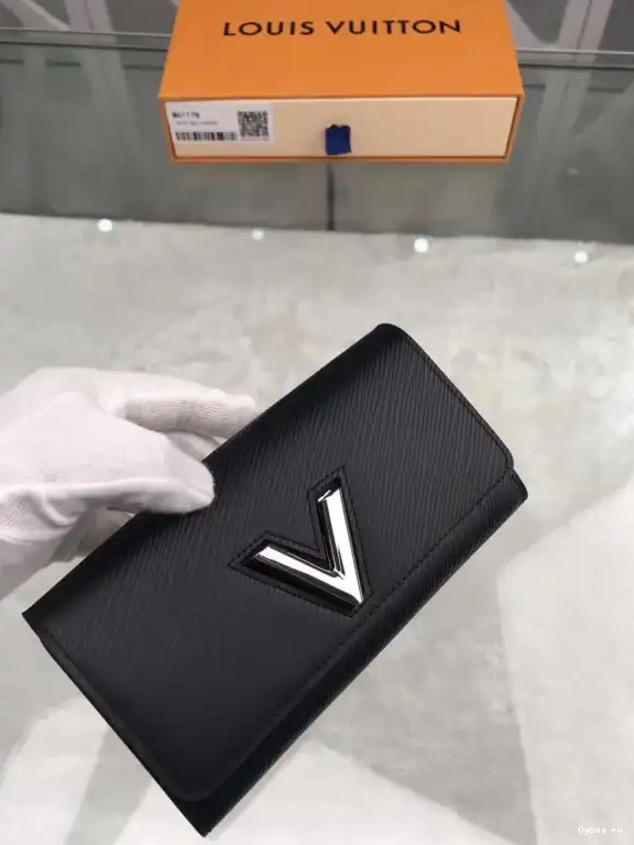 Wallet Louis Twist Vuitton 0512